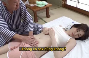 Bạn gái của con trai bị đau nhức nhờ bố ông xã có nghề mát-xa massage và cái kết